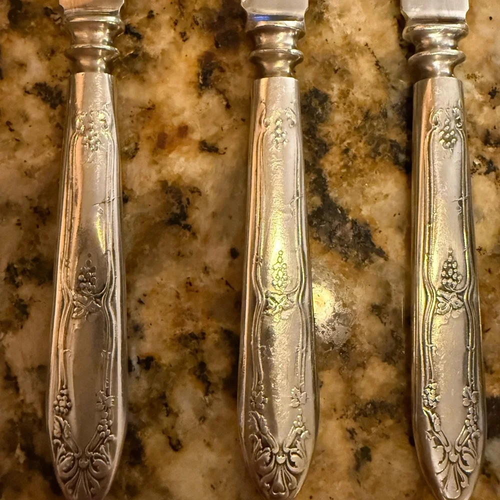 1847 Rogers Bros silver plate Fruit Knives